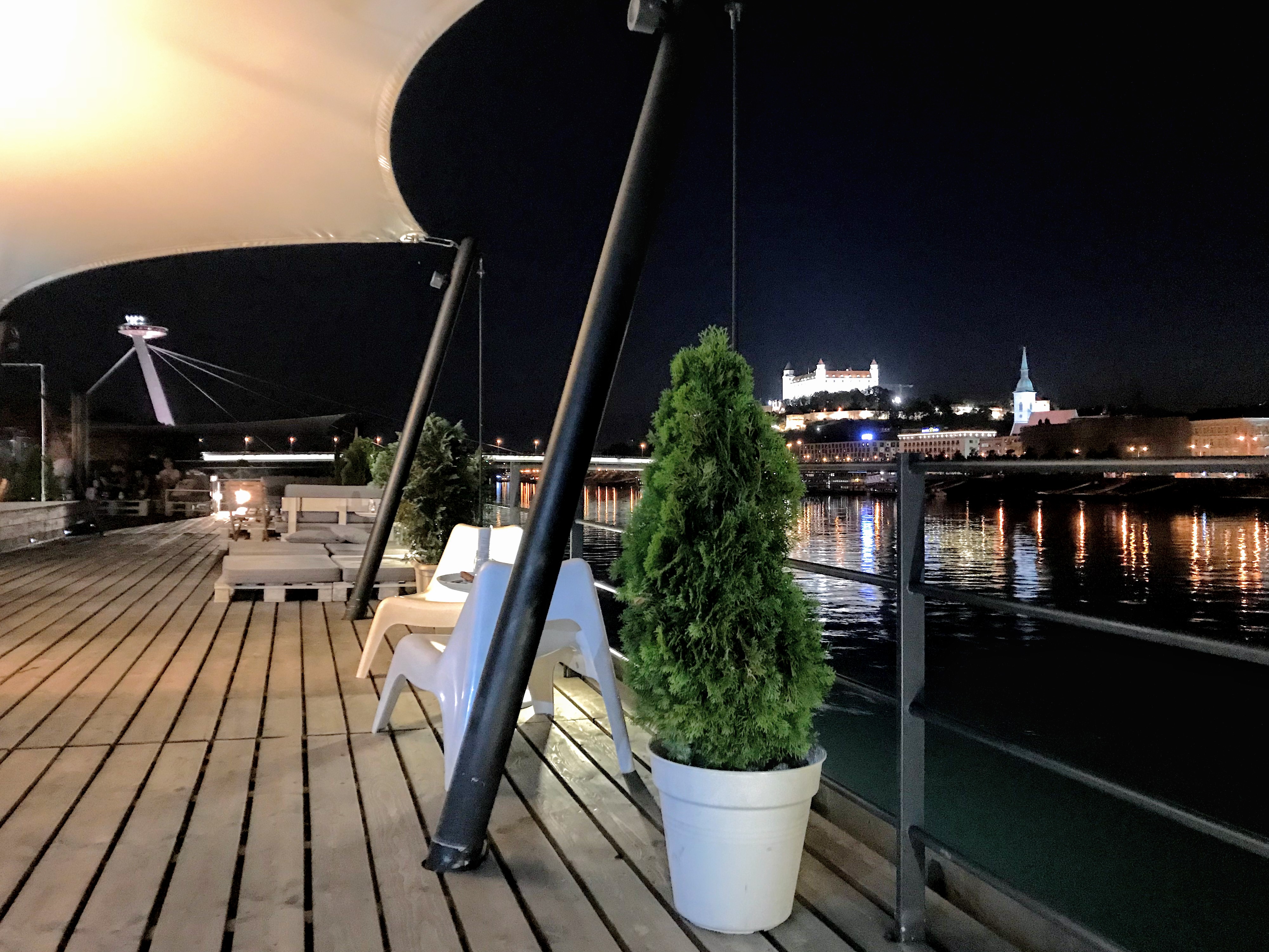 Dunajský Pivovar Botel rooftop