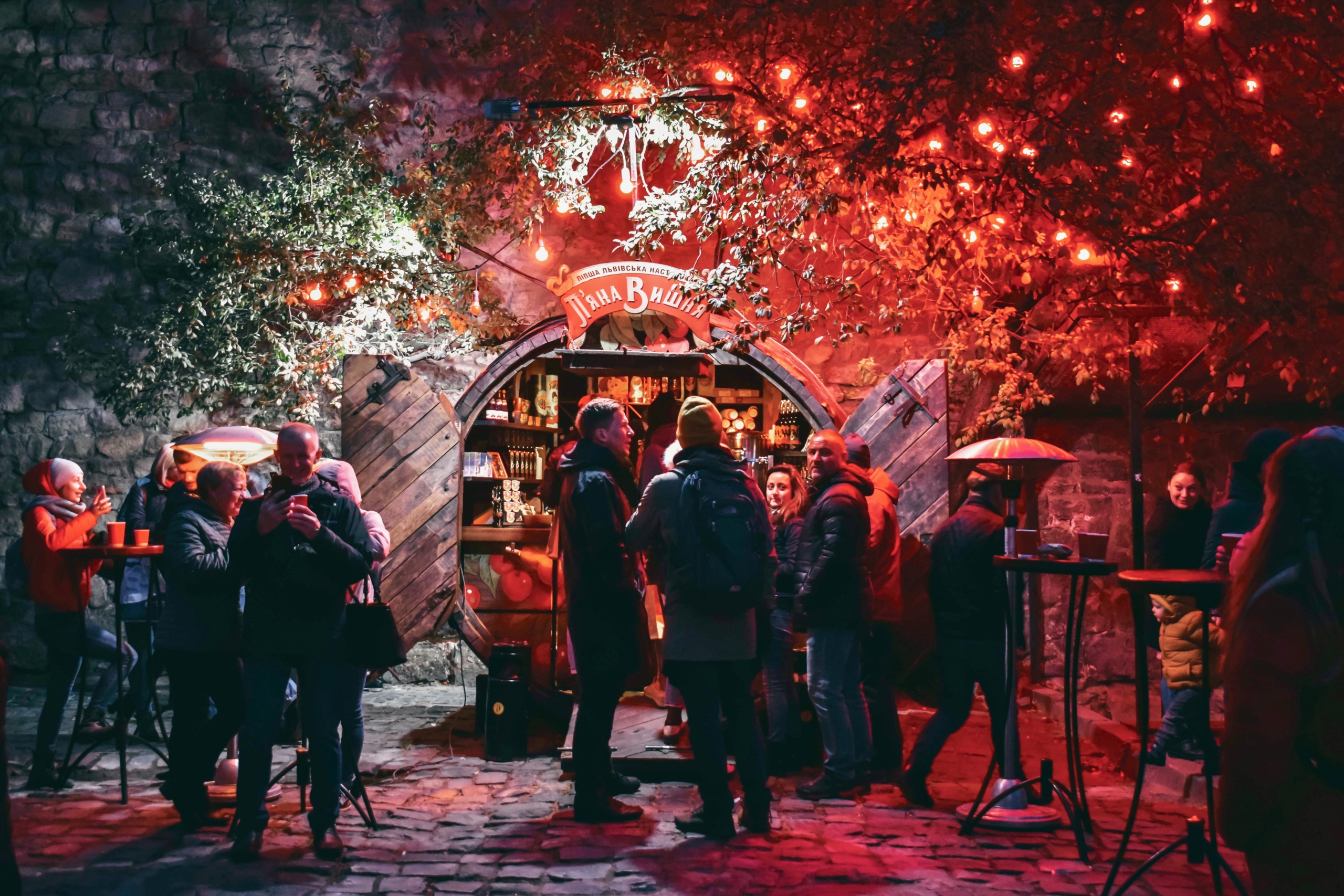 lviv-drunk-cherry-cafe