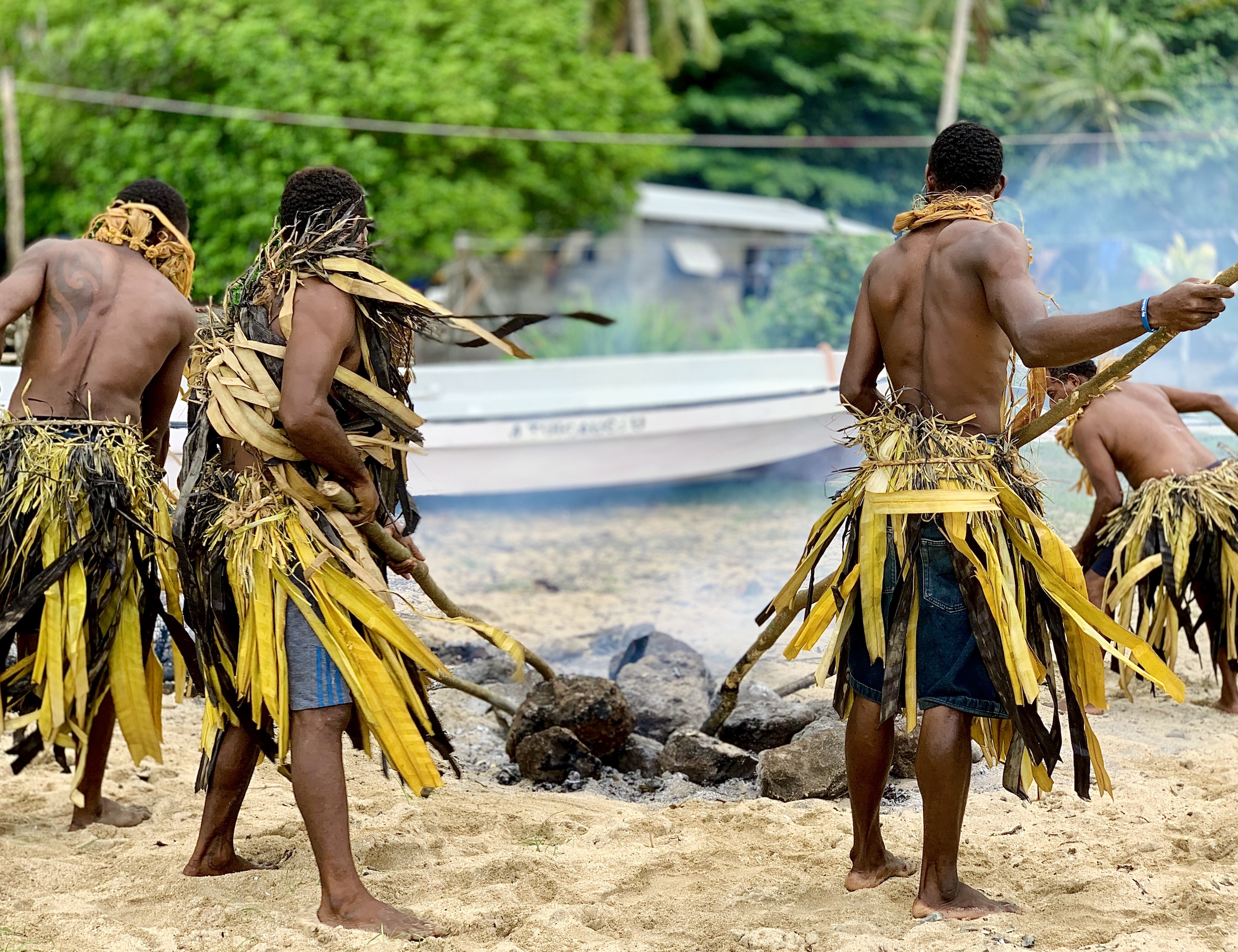 fiji-fire-walking-ceremony