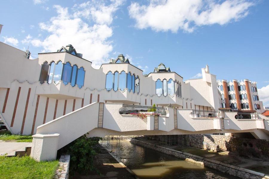 Hotel-Vrbak-unique-hotel-in-Serbia